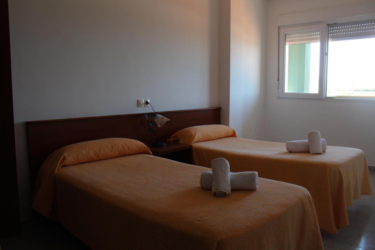פוז Apartamentos Los Gemelos מראה חיצוני תמונה