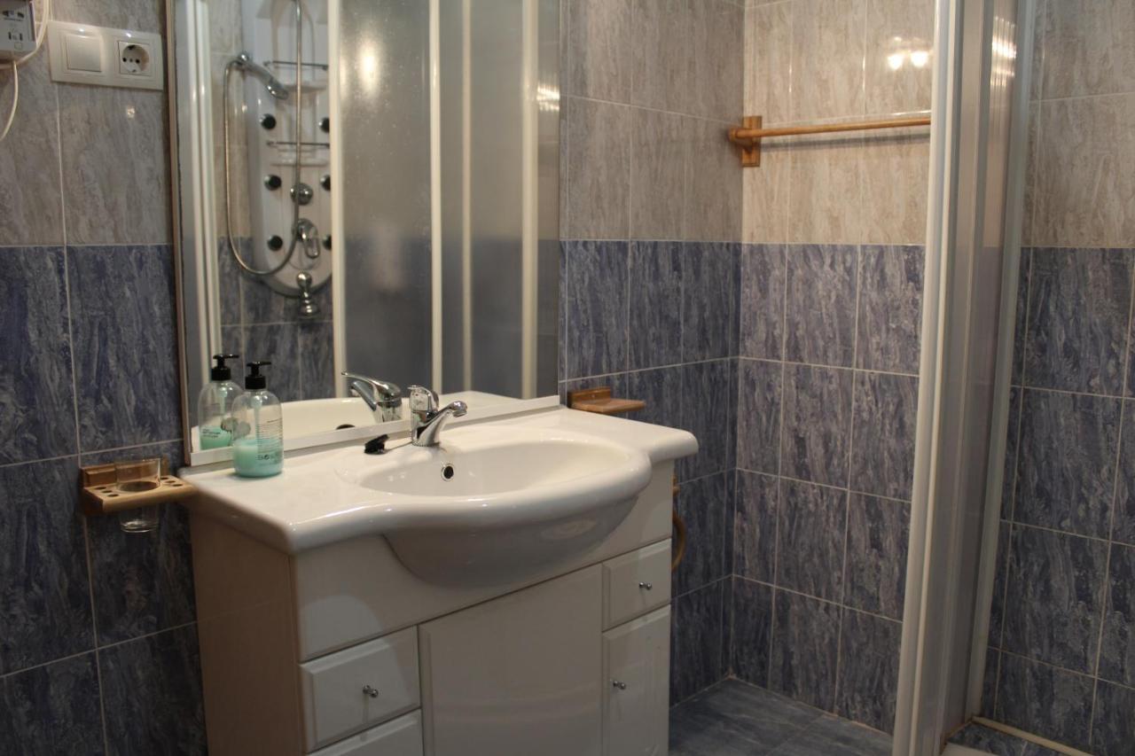 פוז Apartamentos Los Gemelos מראה חיצוני תמונה
